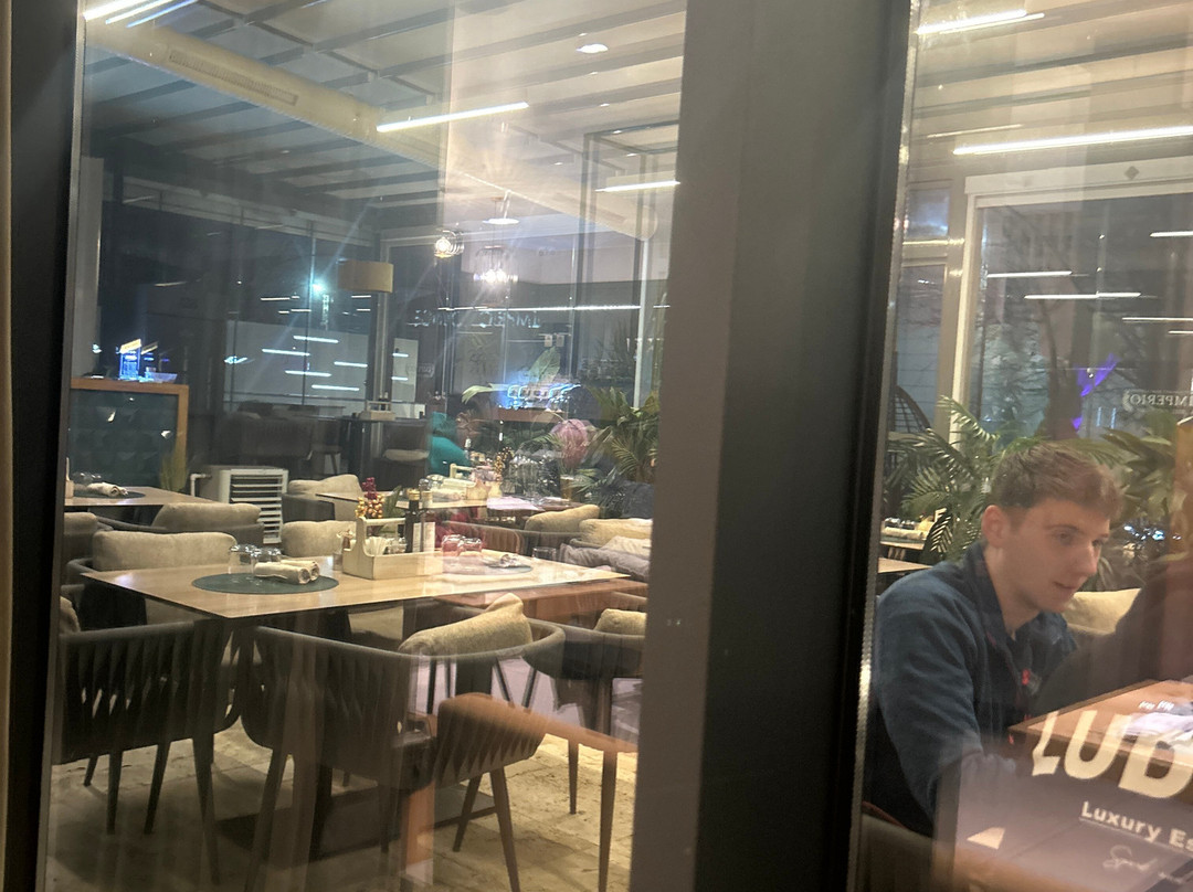 Hotel Imperio Cernavoda主图