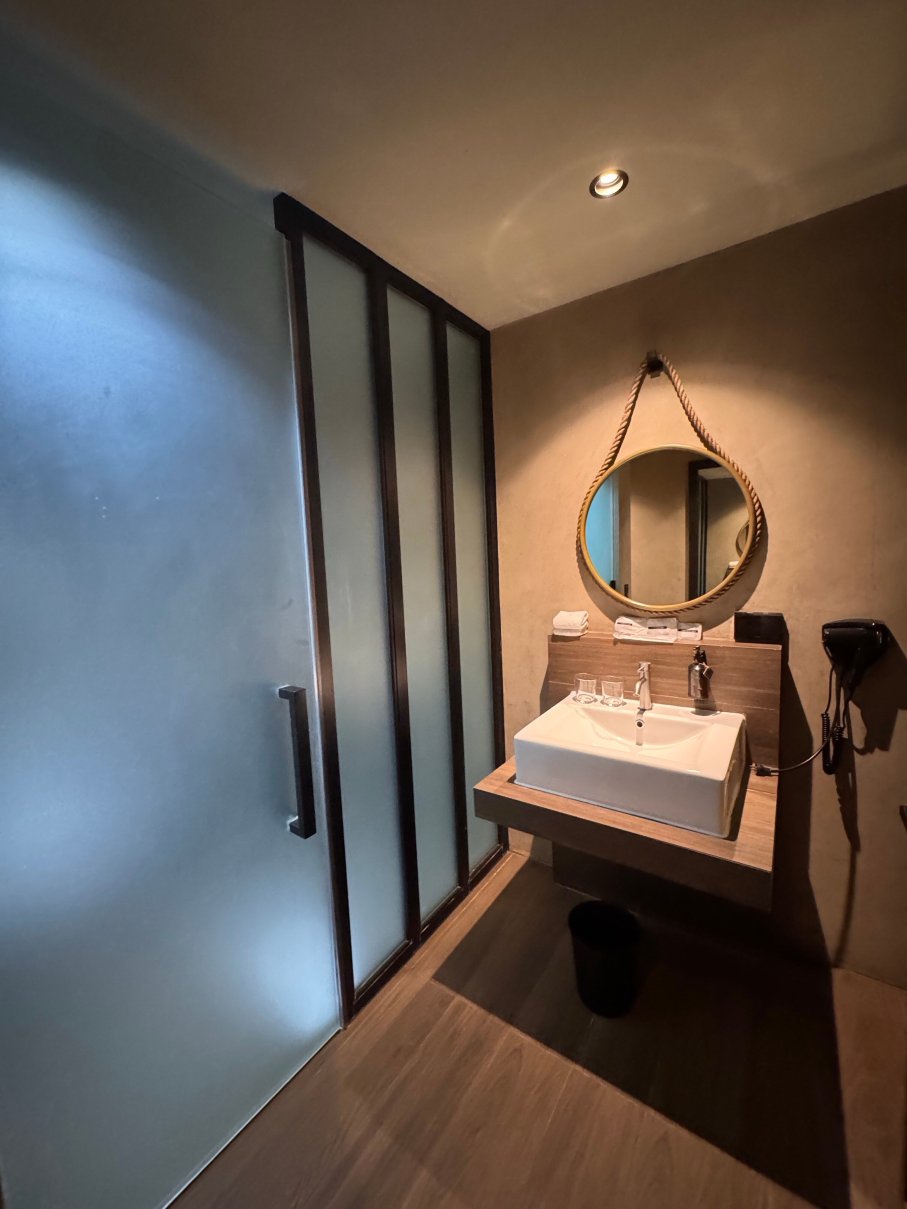 有趣的狮子酒店-爱妮岛-客卧