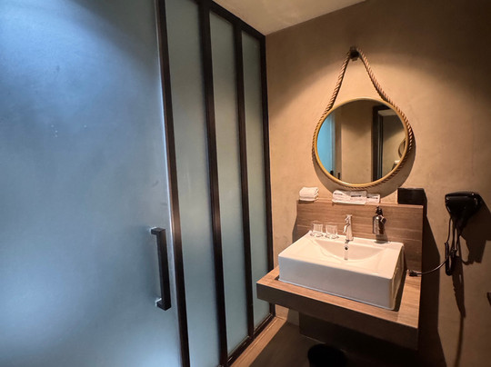 The Funny Lion El Nido主图