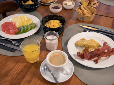 恩坎普酒店主图