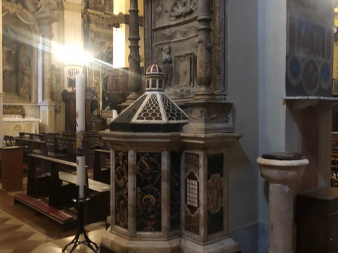 Chiesa di San Lorenzo Martire-Spello必去景点