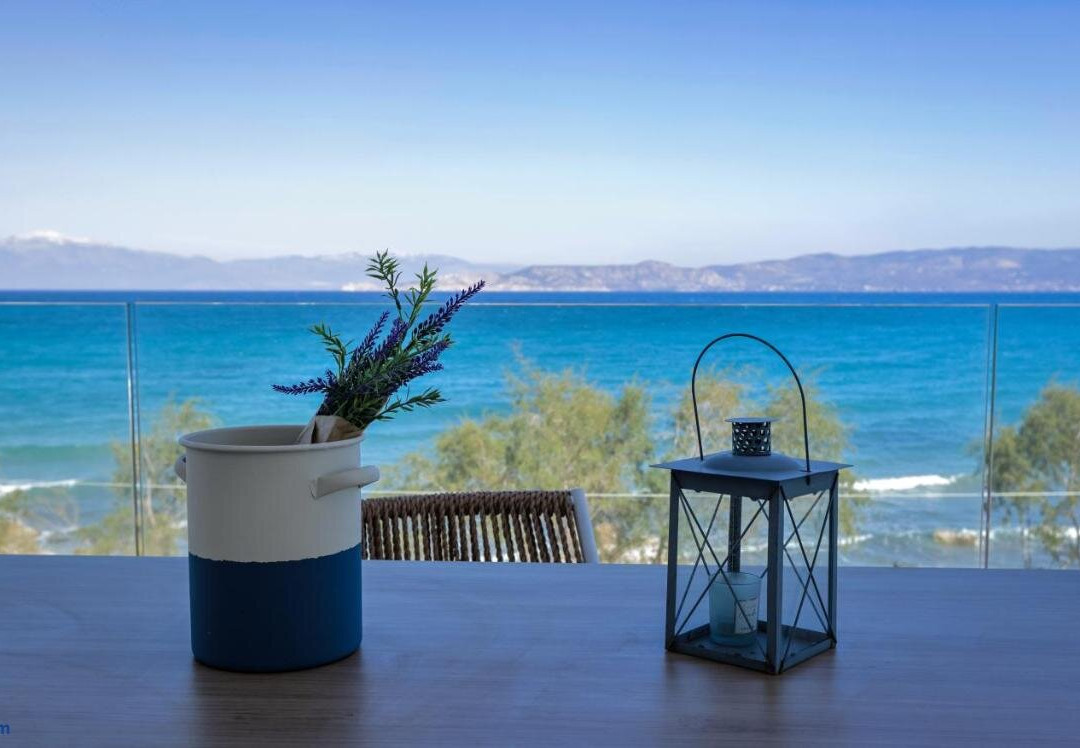 La Mer Bleue