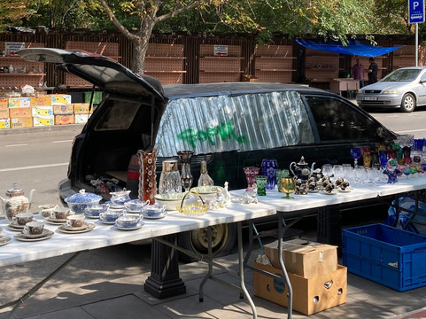 Dry Bridge Market-第比利斯必去景点