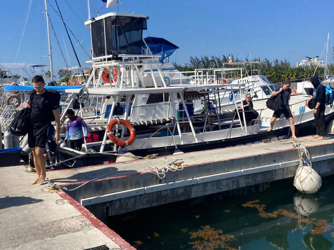 Barefoot Dive Center-考祖梅必去景点