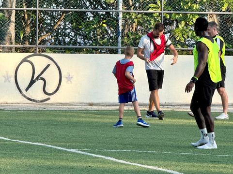 坎迪玛马尔代夫酒店主图