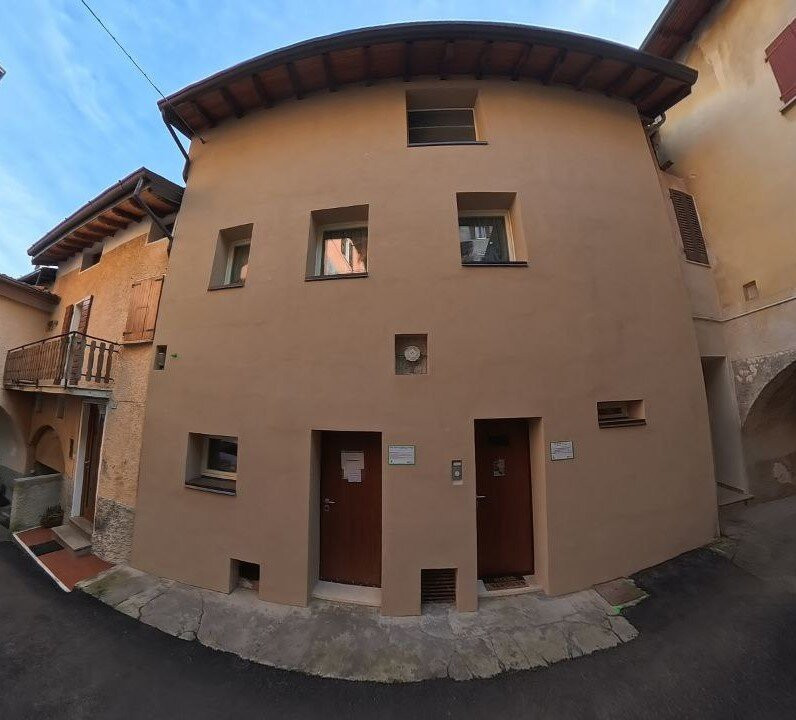 Casa Alone