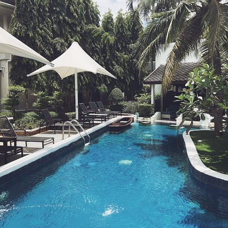 普吉岛阿克塞斯度假村及别墅主图