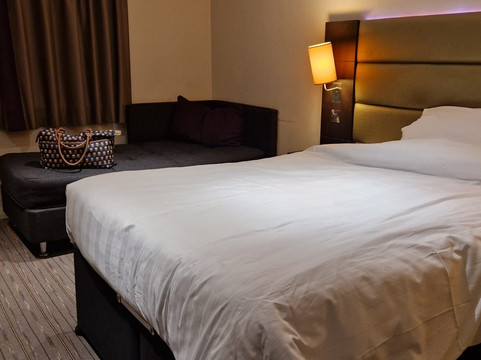 新农场民宿主图