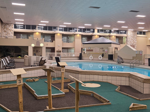 格兰德城区华美达酒店主图