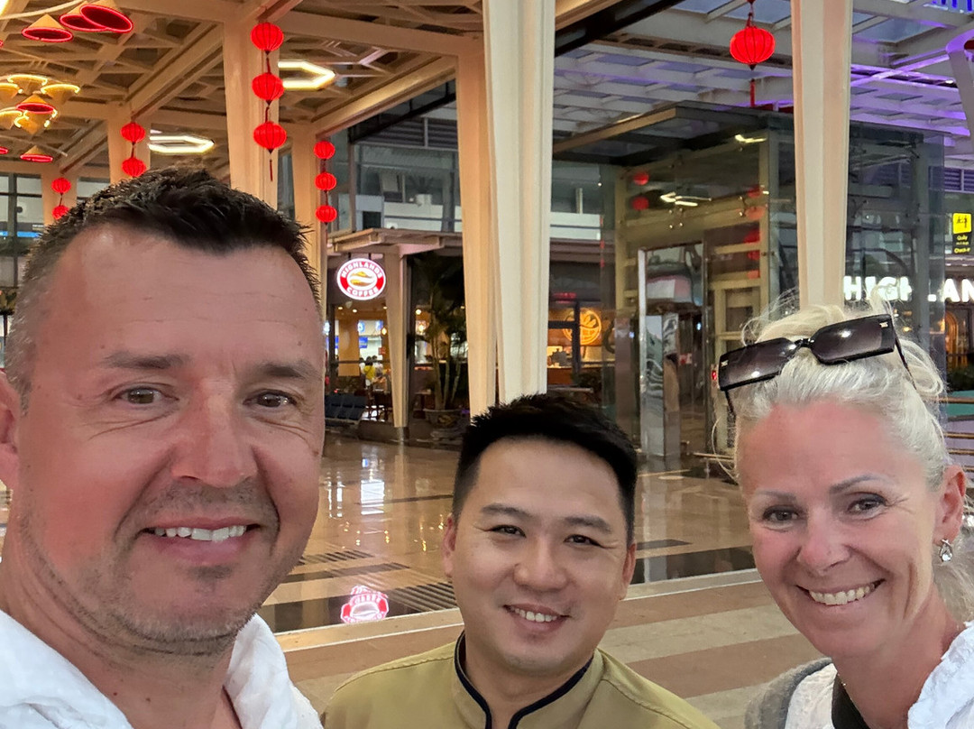 Golden Lotus Luxury Hotel主图