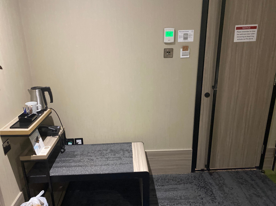 伦敦希思罗阿罗特尔酒店主图