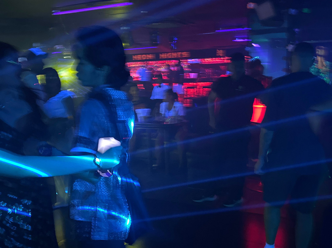 Neon Nights Bar Club-马卡蒂必去景点