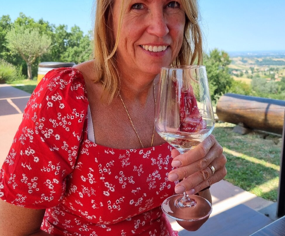 Cantina Il Poggio-萨尔索马焦雷泰尔梅必去景点