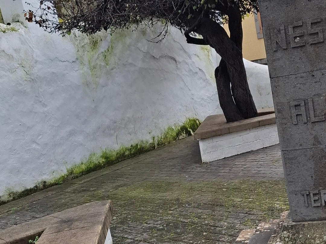 Monumento a Nestor Alamo-Teror必去景点