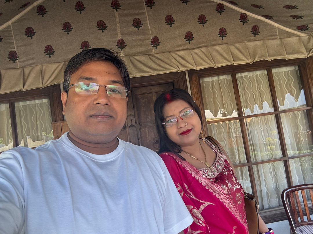 菠罗奈斯的Om Vilas Benares主图