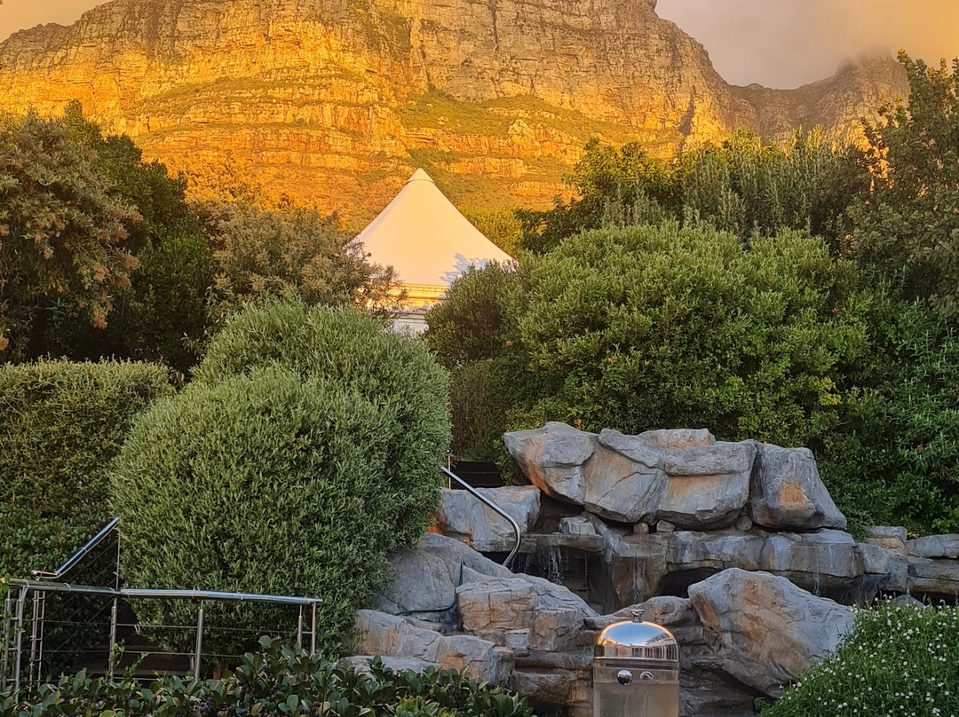 十二使徒酒店主图