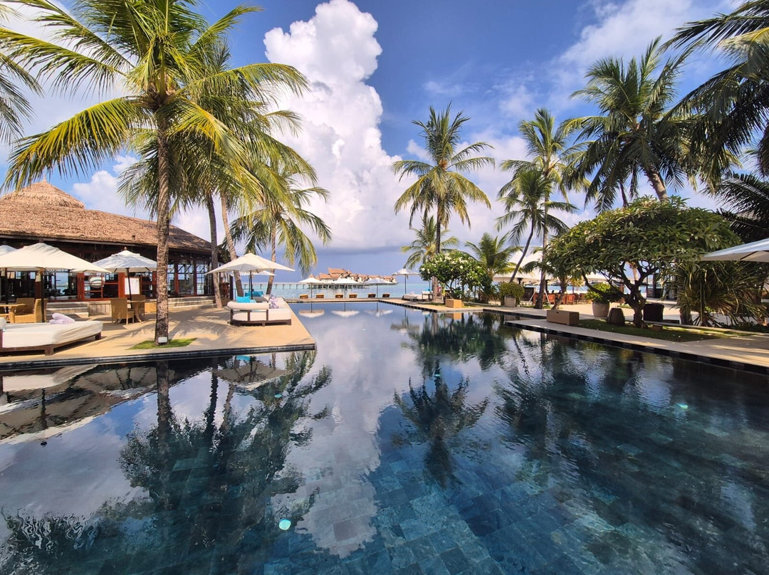 奥臻瑞泽铂丽富士全包式度假村主图