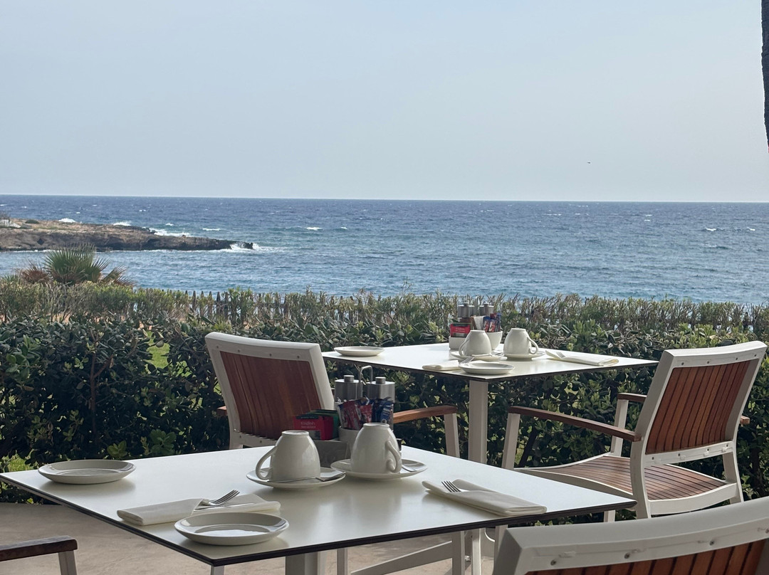 日出玉石酒店-限成人主图