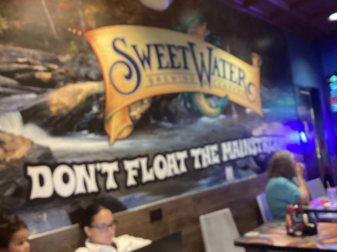 SweetWater Last Cast Bar & Grill