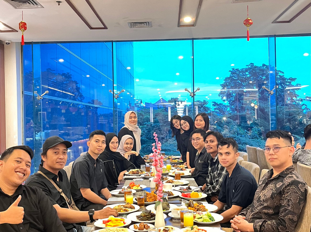 西布布尔阿文泽尔会议酒店主图