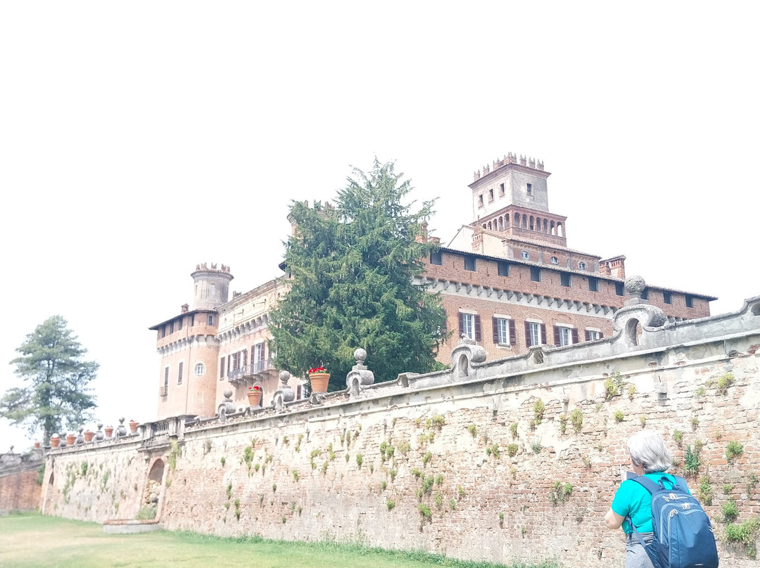 Castello Di Chignolo Po-Chignolo Po必去景点