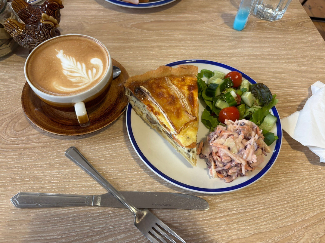 Last Crumb Café