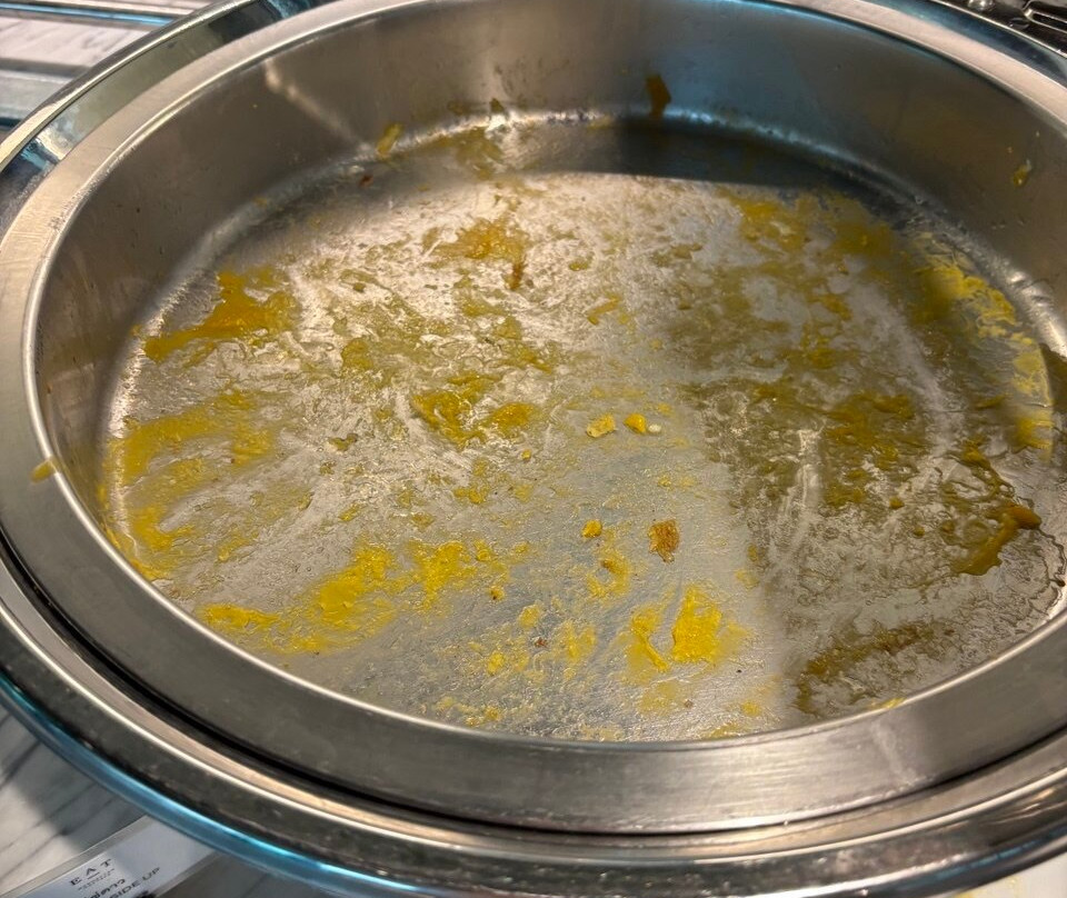 芭堤雅曼哈顿酒店主图