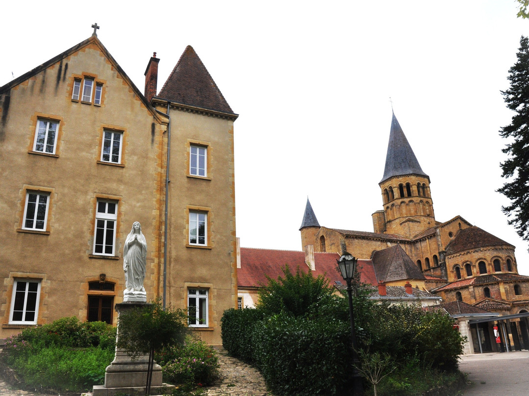 Parc Des Chapelains-Paray Le Monial必去景点