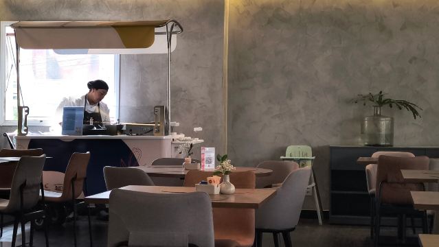 富拉姆波延特舒适套房酒店-旅行者