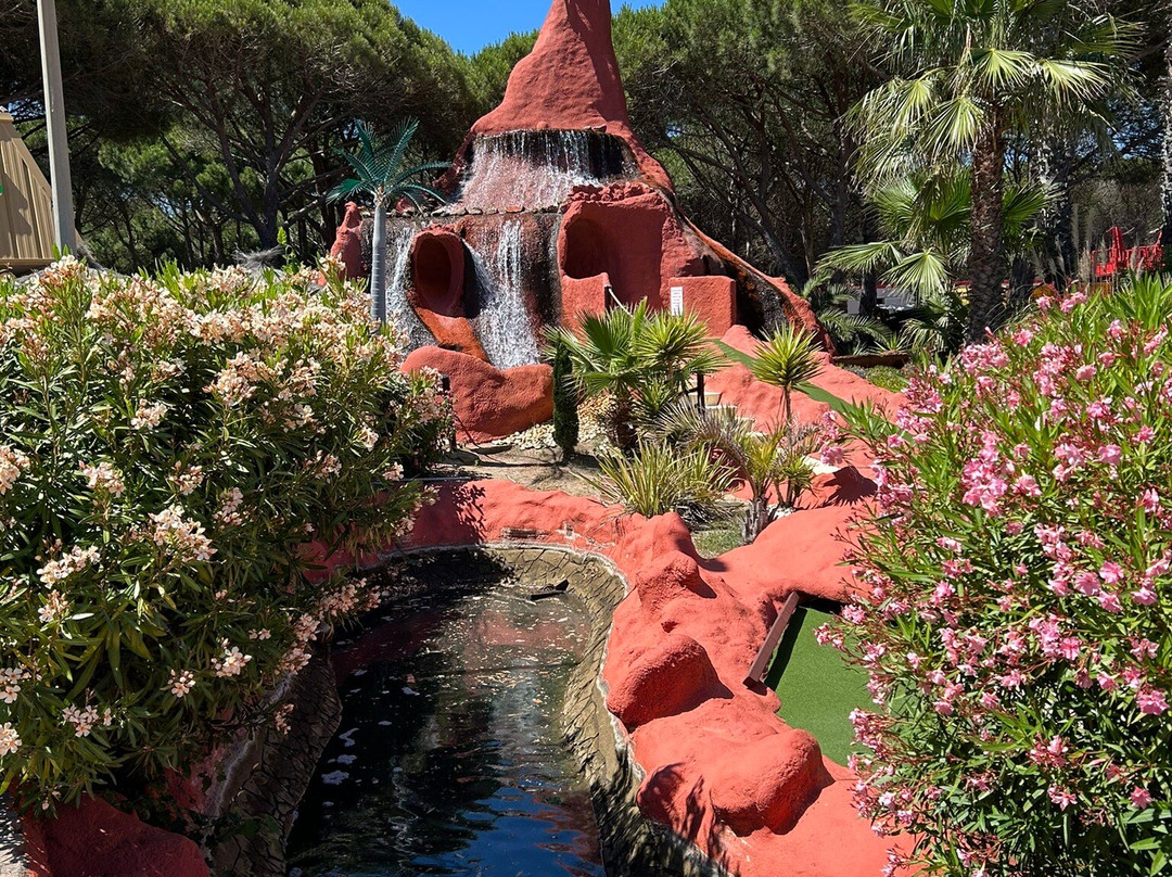 Tahiti Mini Golf-Le Barcares必去景点