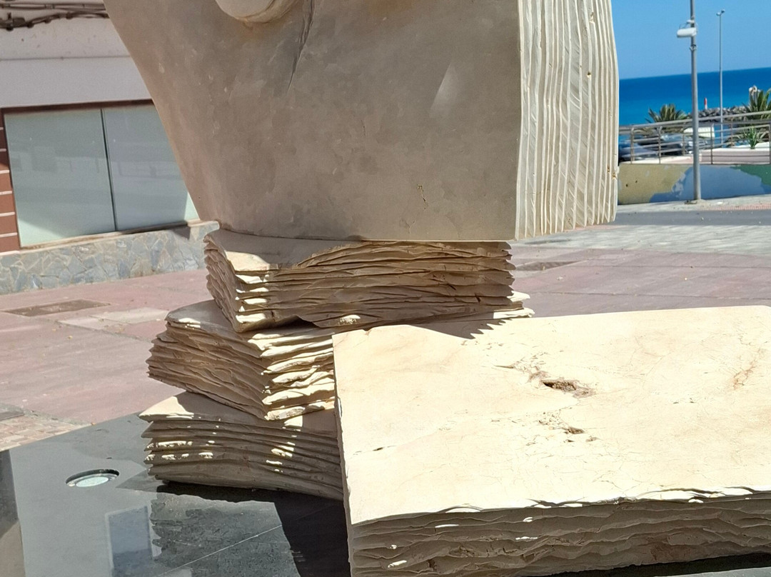 Libros Y Dedos-Puerto del Rosario必去景点