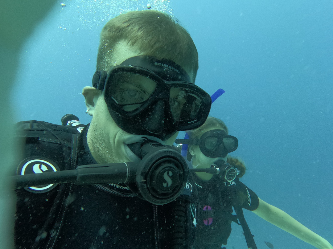 Eagle Ray Divers-Matemwe必去景点