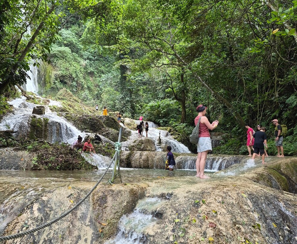 Cascades Waterfalls-Mele Maat必去景点