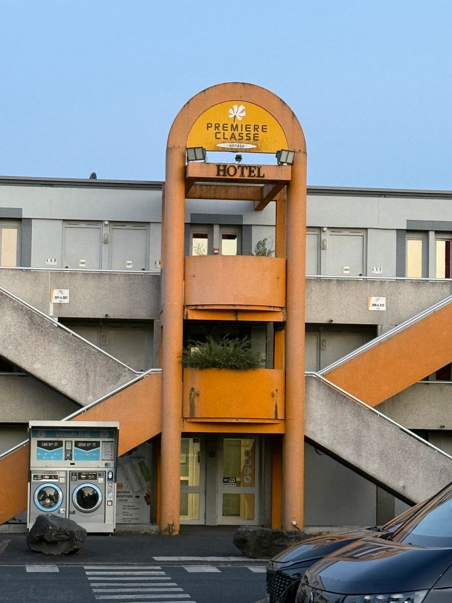 圣塞巴斯蒂安卢瓦尔河畔南特南康铂酒店-旅行者