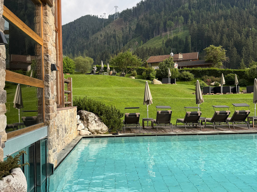 Cyprianerhof Dolomit Resort主图