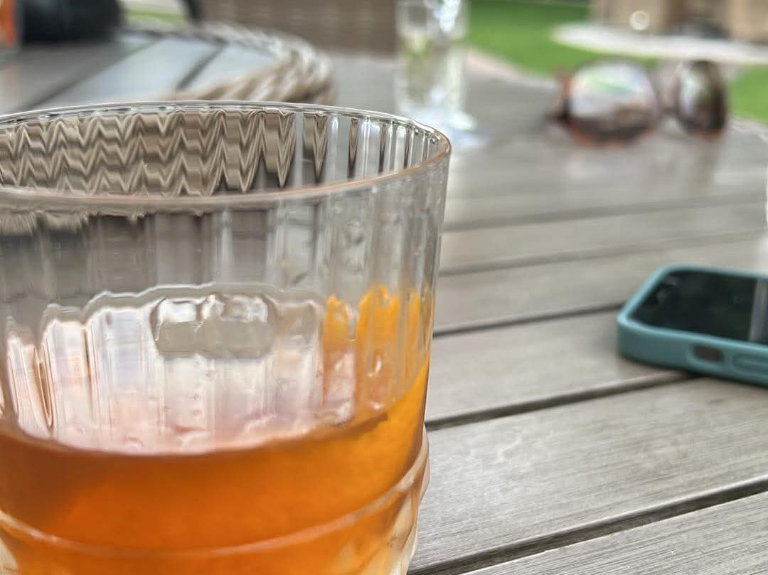 蓝鸽酒店主图