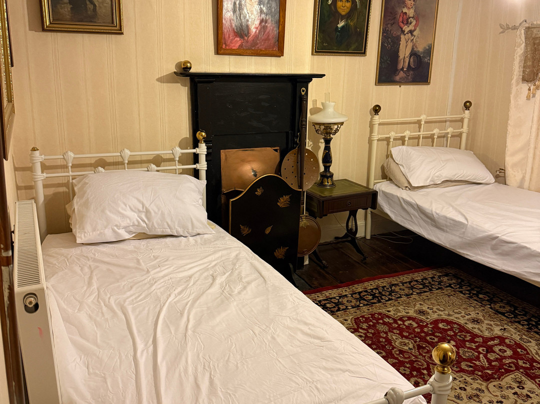 Hanbury Arms Haunted Hotel & Museum-Pontypool必去景点