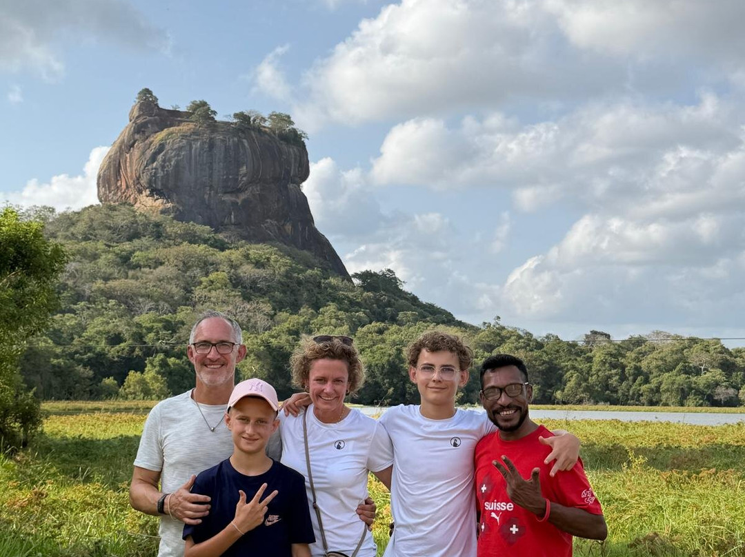 NK Lanka Holiday Tours-卡图纳耶克必去景点