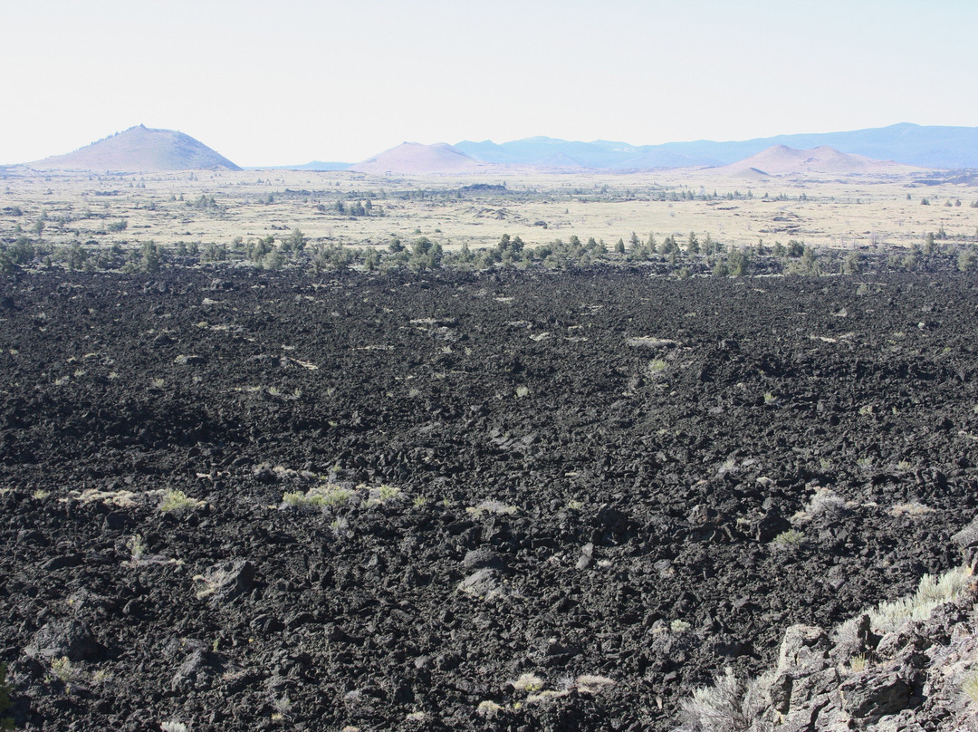 Lava Beds National Monument-Tulelake必去景点