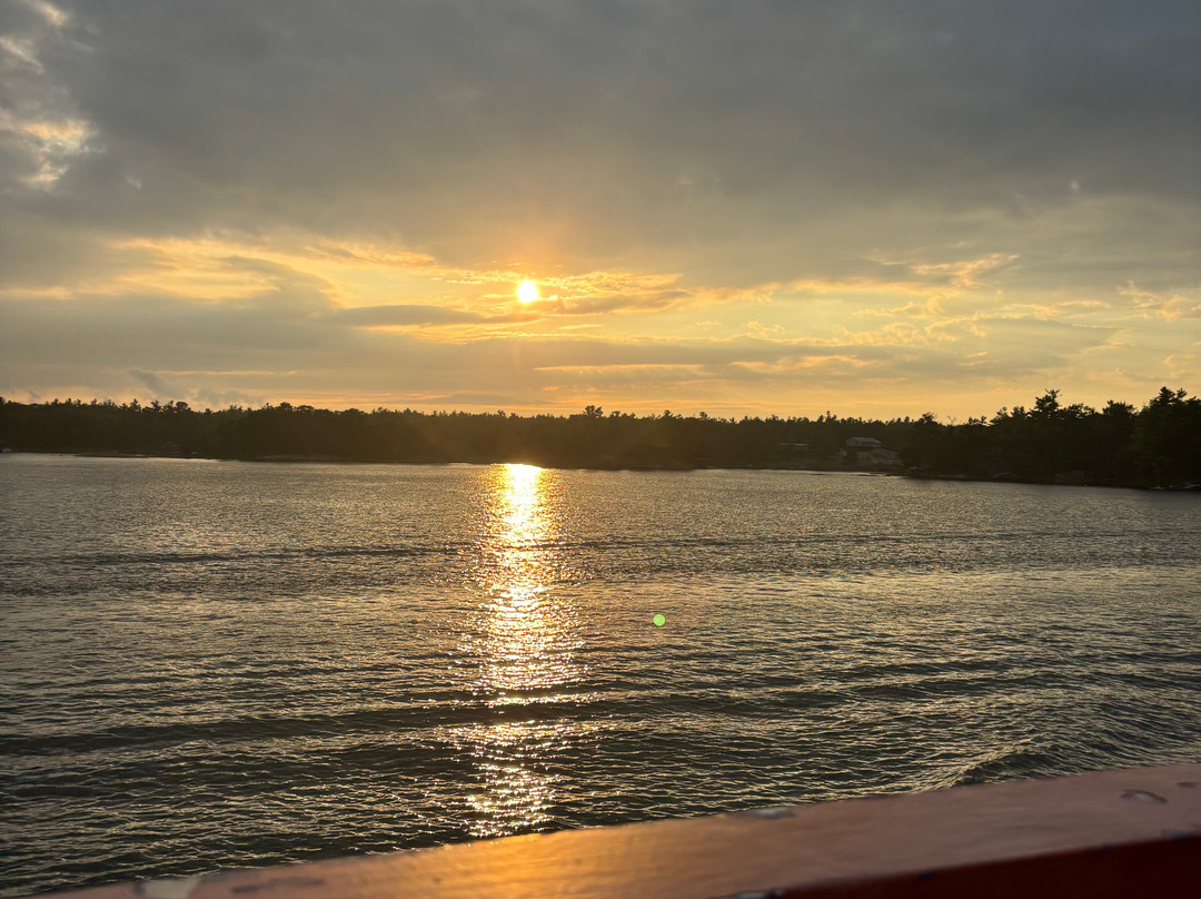 Dylan Lock Sunset Cruise & Concert-Penetanguishene必去景点