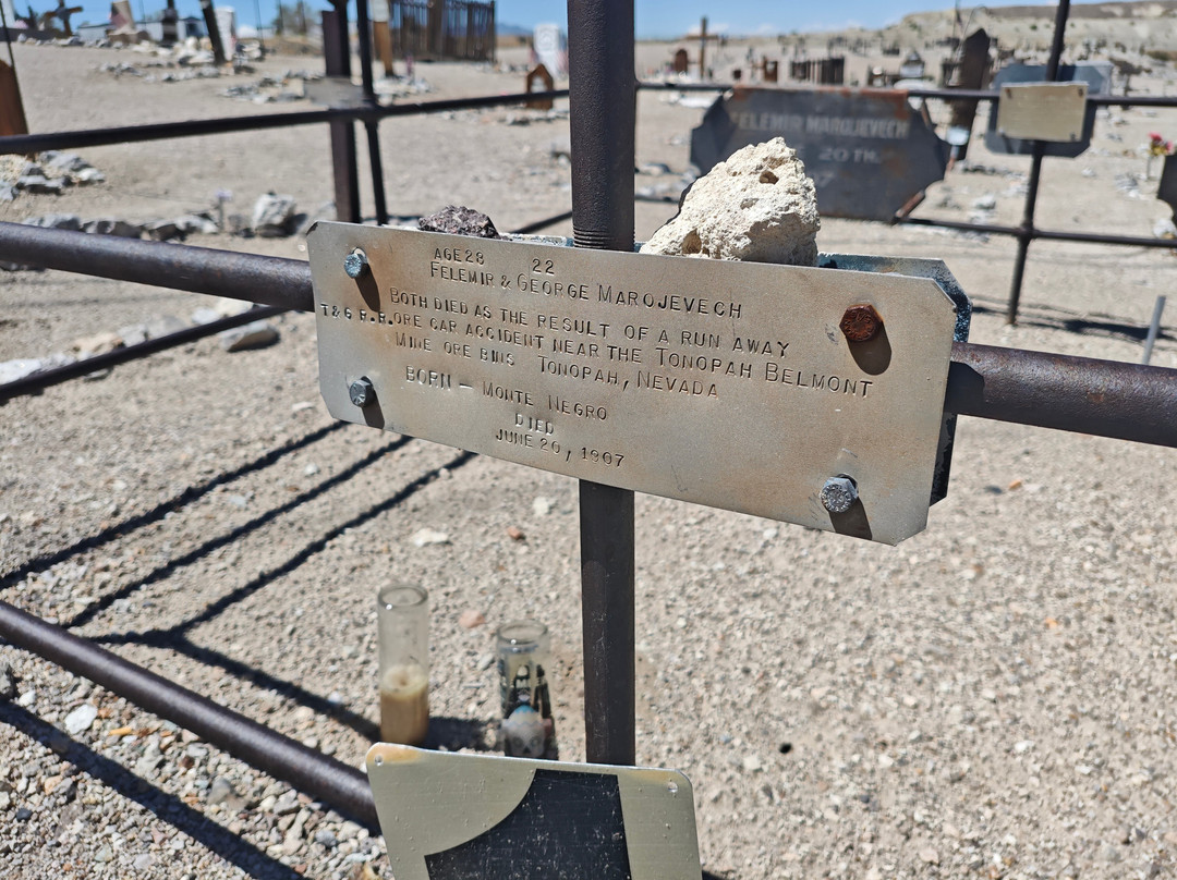 Old Tonopah Cemetery-托诺帕必去景点