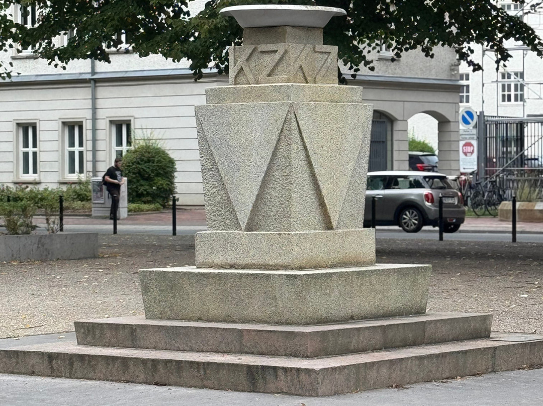 Denkmal fur die Opfer des Faschismus-罗斯托克必去景点