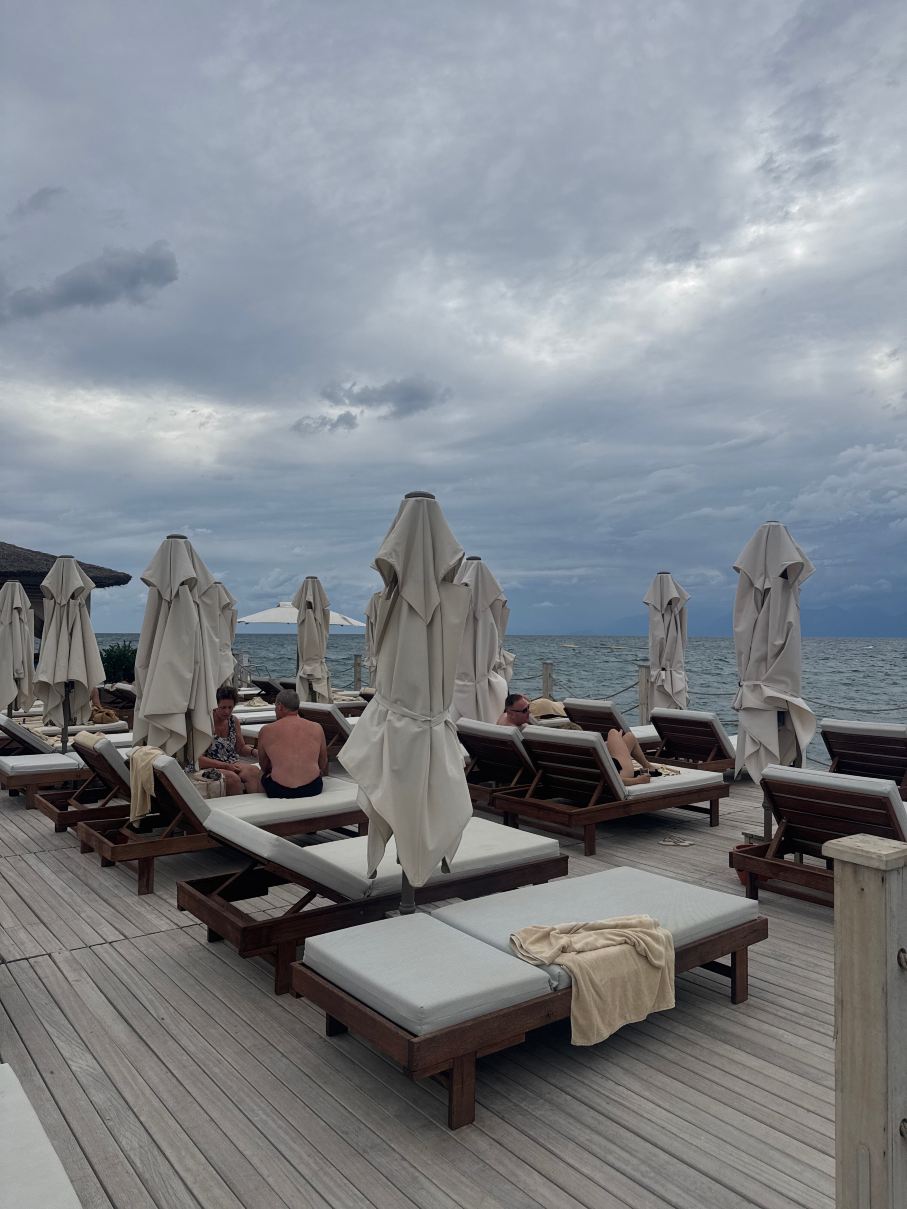 泰坦尼克豪华酒店拉拉-旅行者