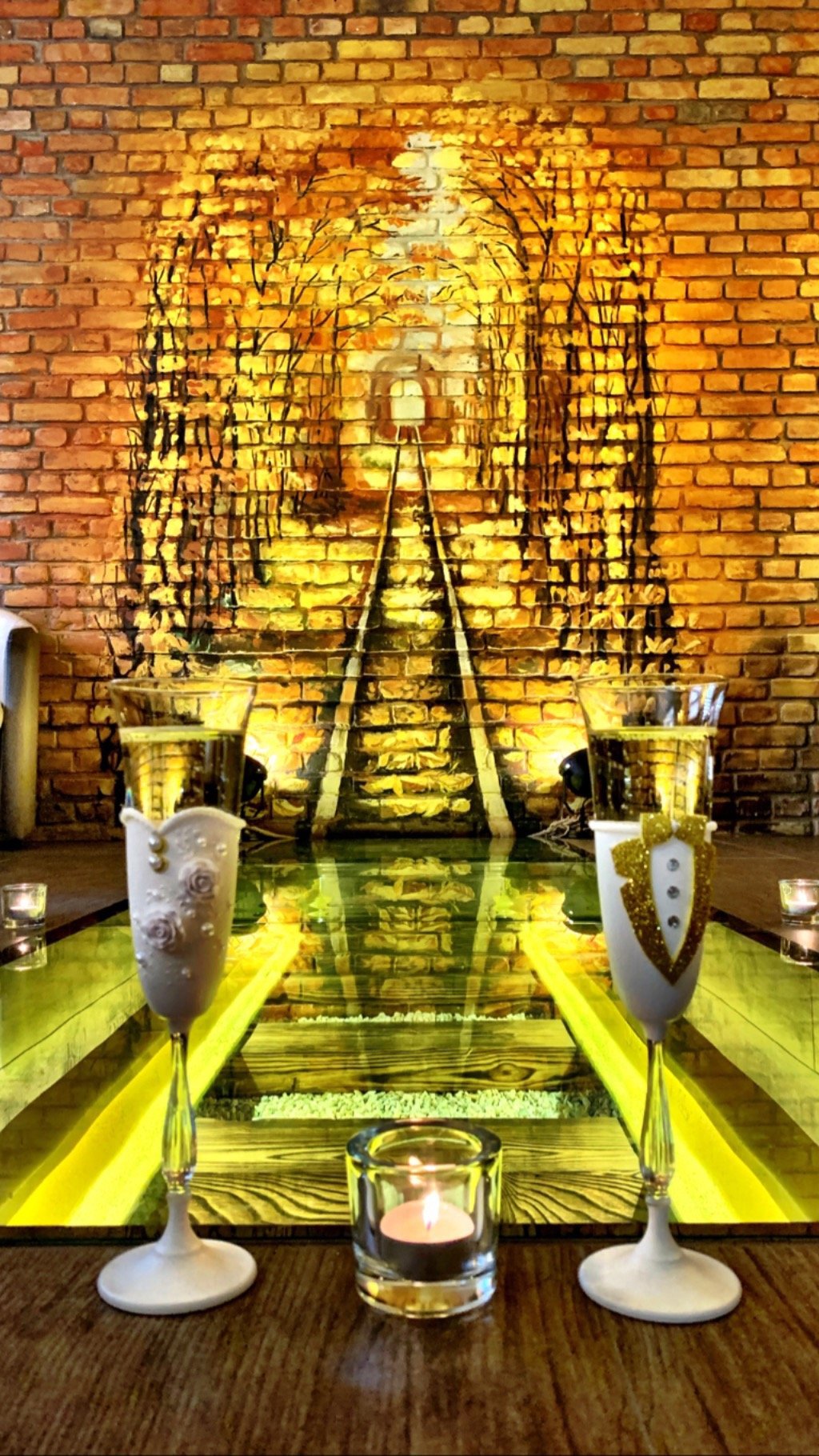 Hotel Tunnel of Love-官方