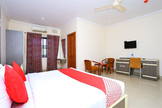 OYO 35744 Aramana Hotel