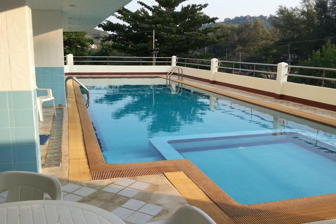 Phe酒店住宿-奈斯海滩酒店