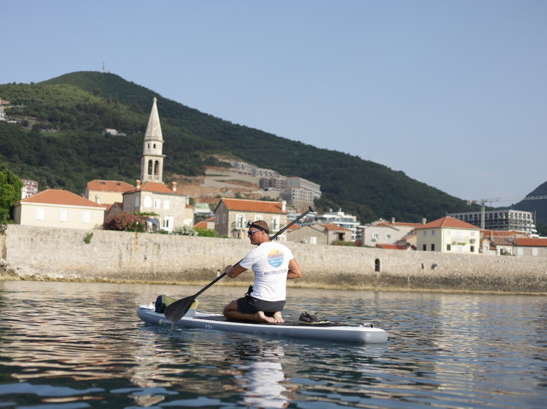 SUP & Kayaking Tours景点图片