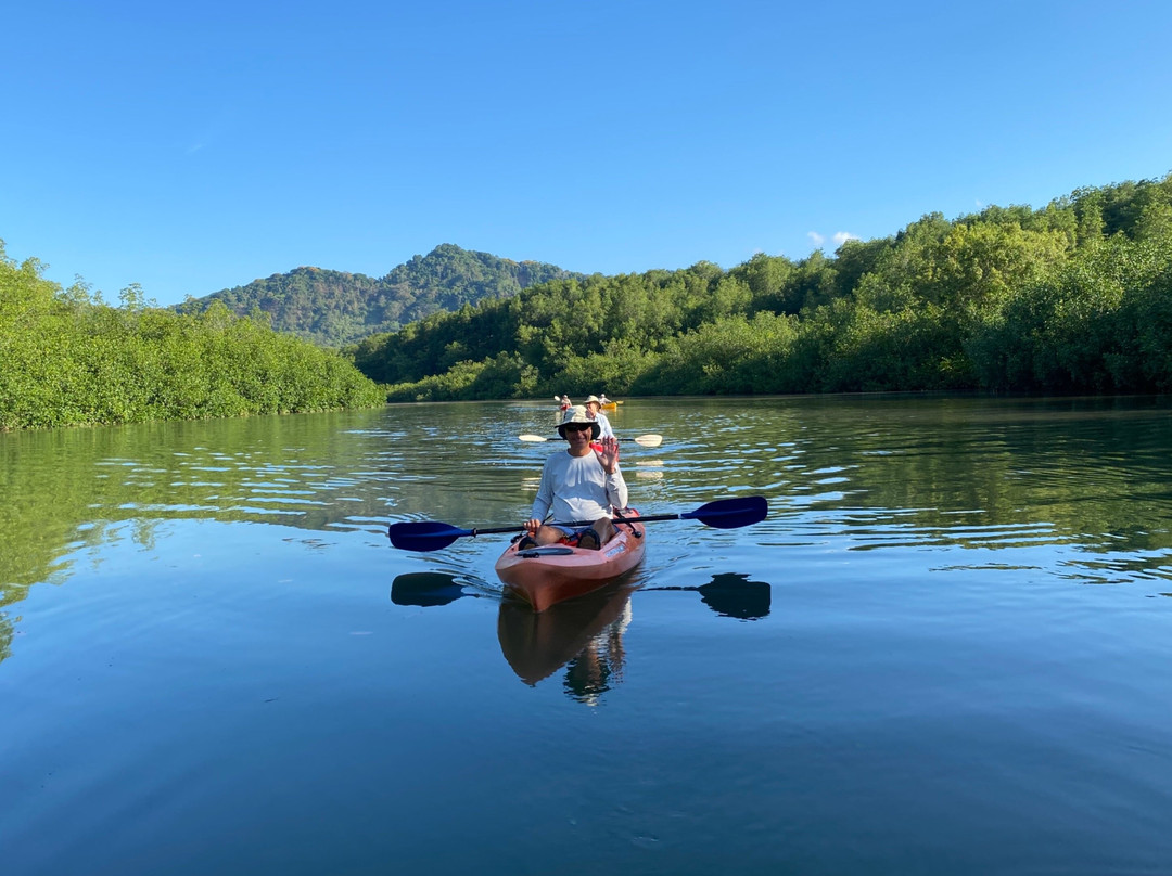 Amigos Kayak y Sup Tours景点图片