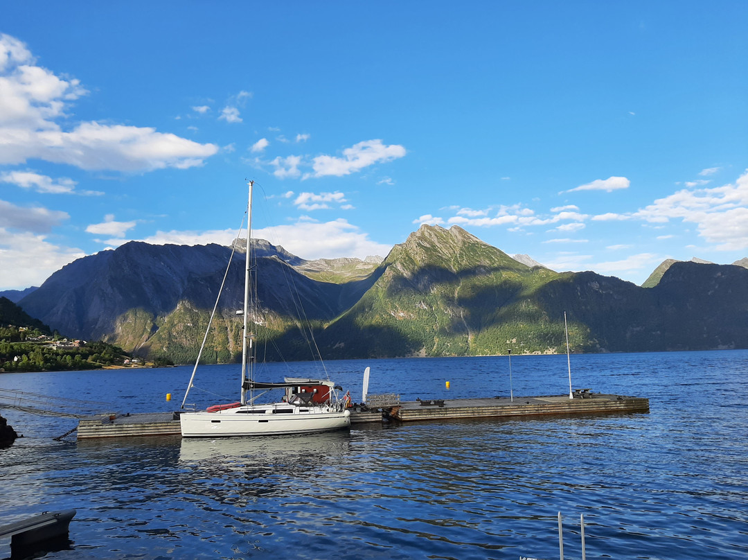 Vikingfjord Hotell Resorts