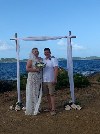 Marley's Taxi Service-圣 托马斯必去景点